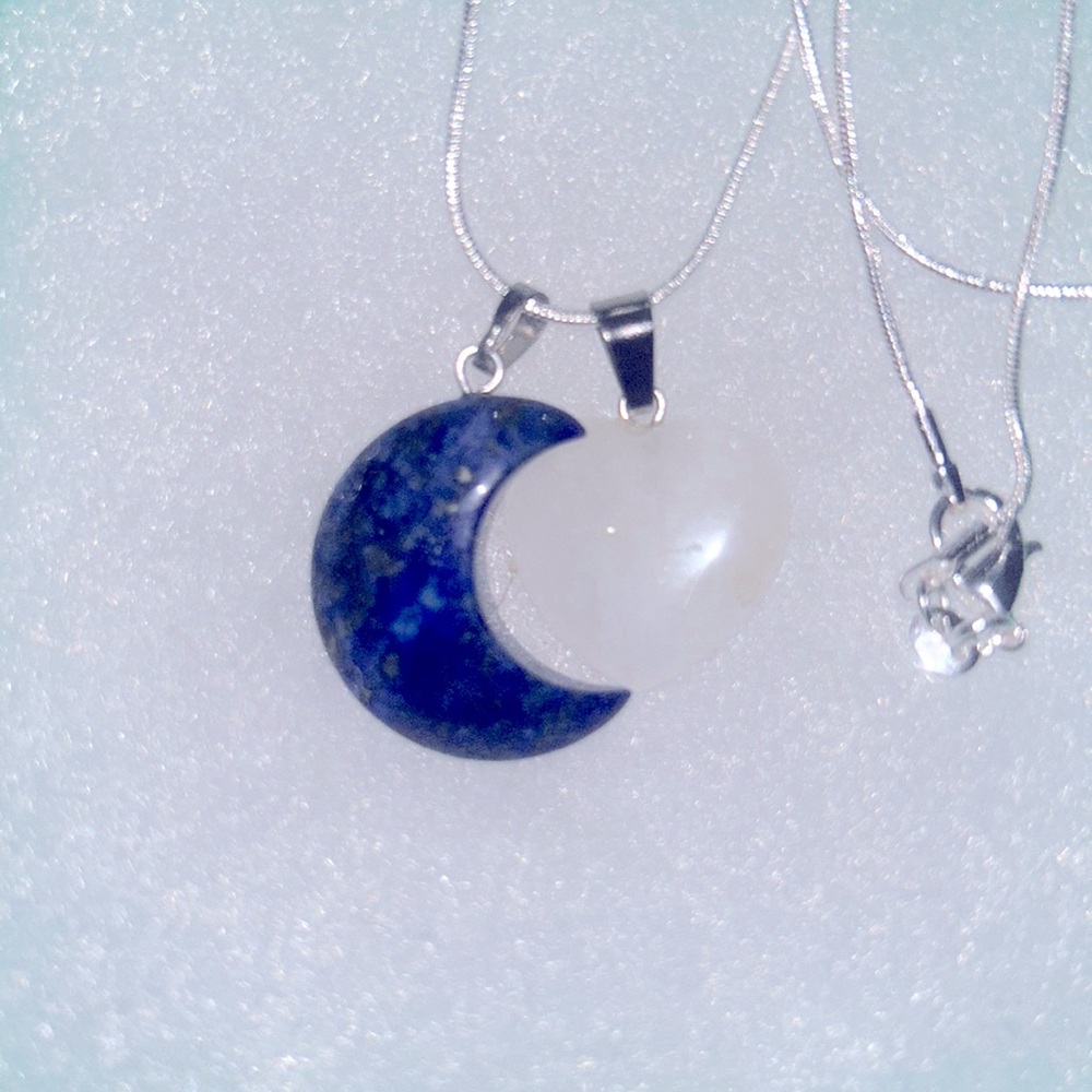 Boho hippie Blue Lapis Lazuli Moon 🌙 & Quartz Crystal heart 30” Silver Necklace